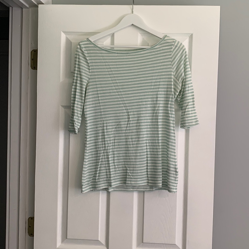 BDG from American Outfitters medium mid-length sleeve top